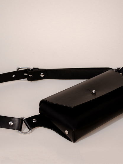 Stainless Black 'The Crossbody' Bag