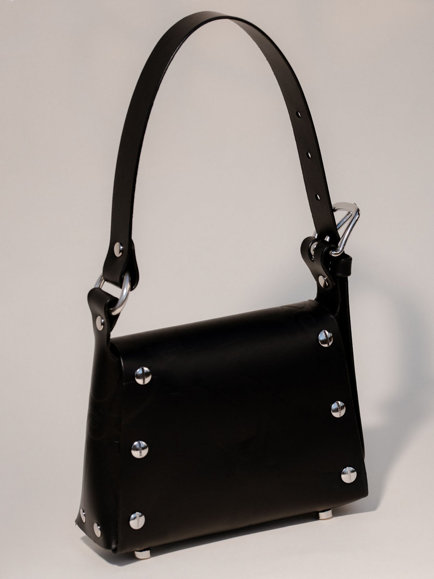Stainless Black 'The Hunter' Bag