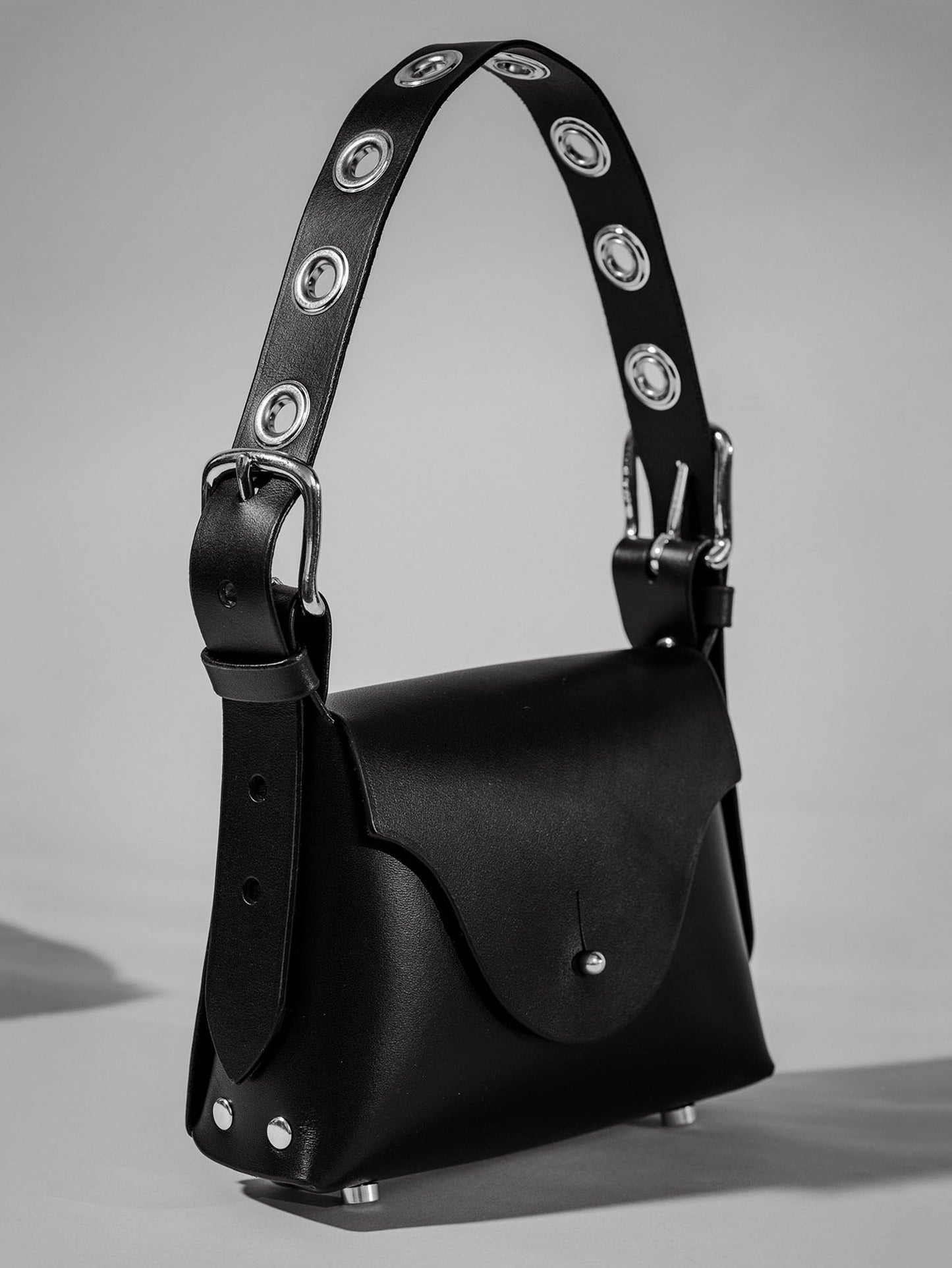 Stainless Spaced Grommet 'The Hunter' Bag