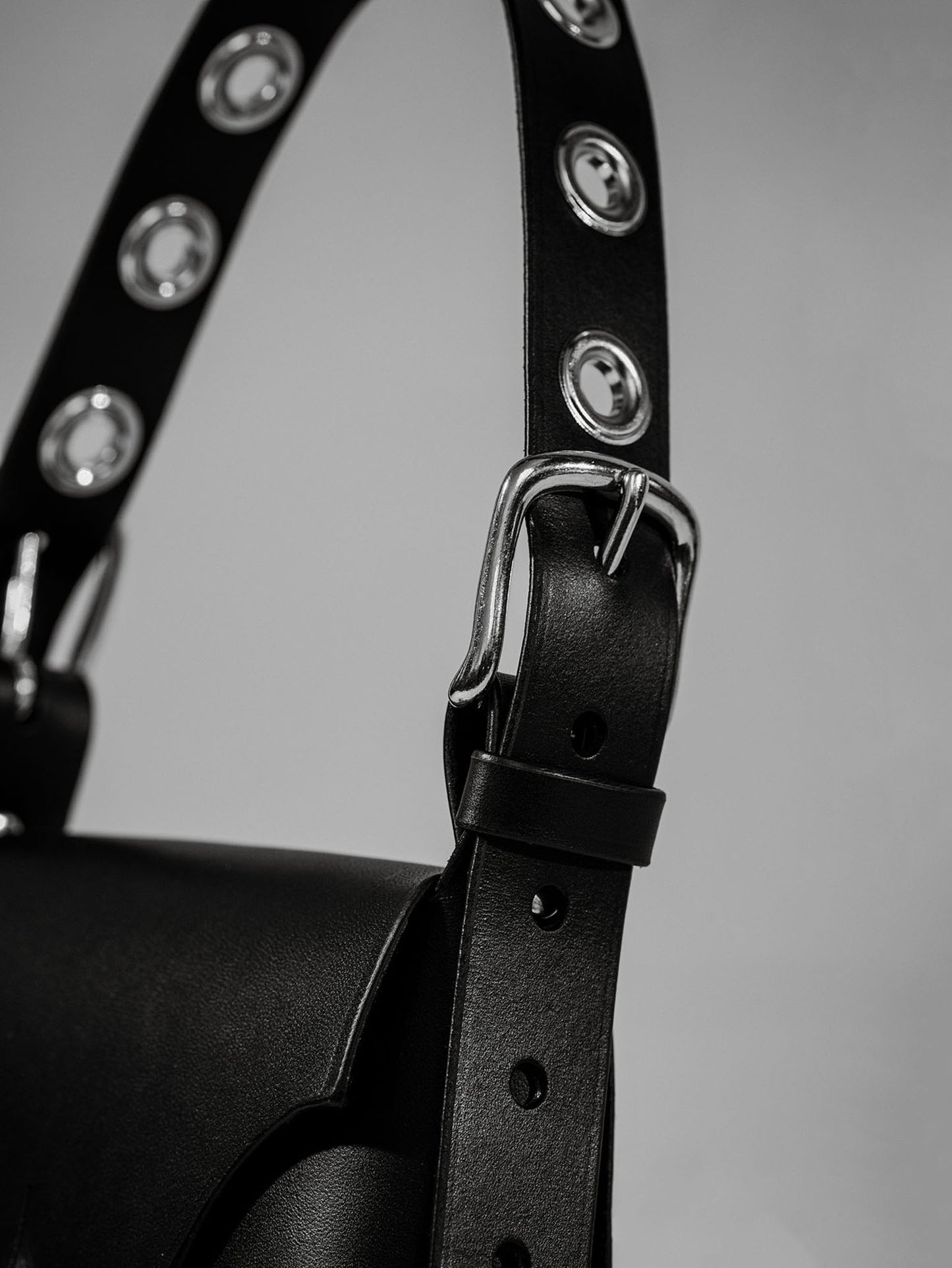 Stainless Spaced Grommet 'The Hunter' Bag